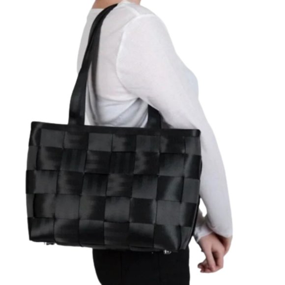 harveys seatbelt bags